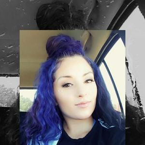 Meet your Posher, Elisia